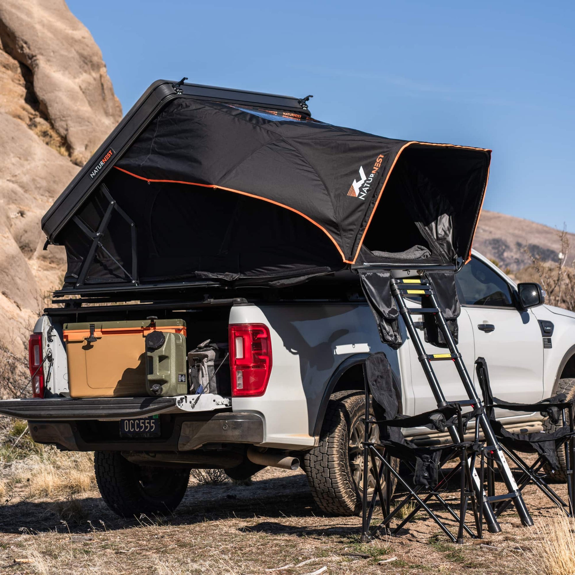 Sirius 2 Aluminum rooftop tent interior view