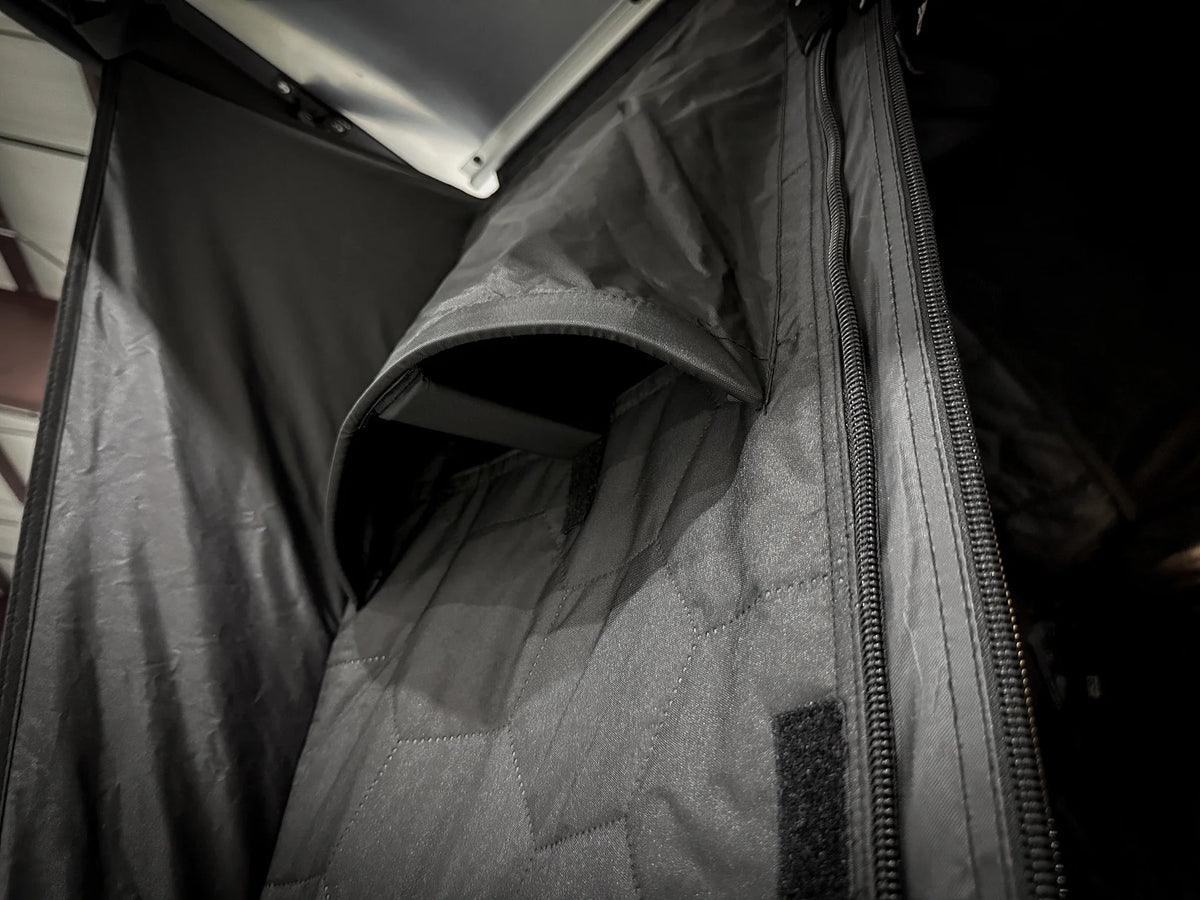 Evolution XL rooftop tent — Exterior vents