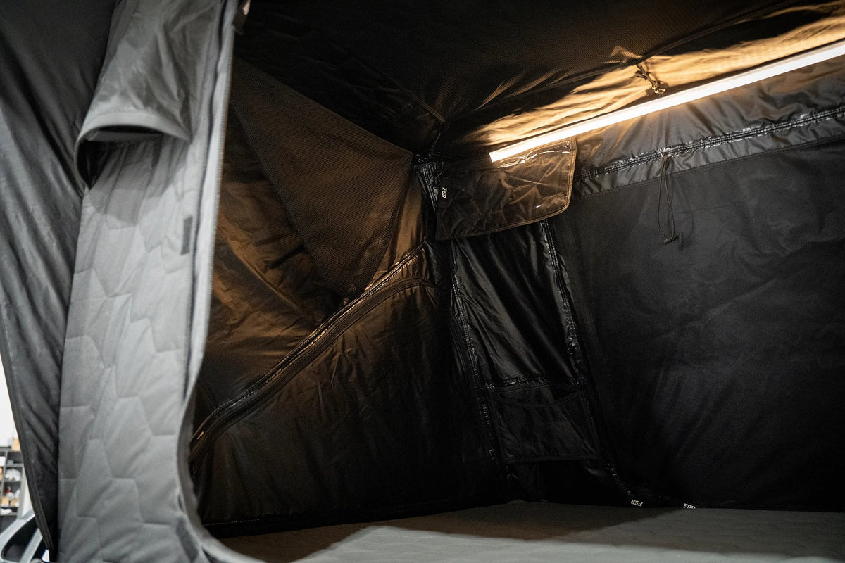 Evolution XL rooftop tent — Interior 5