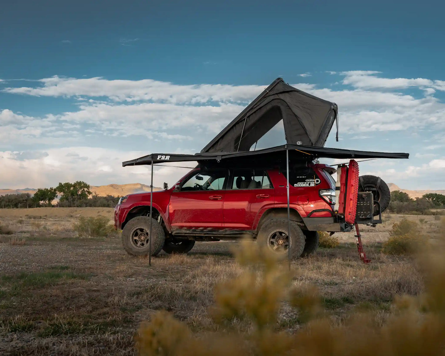 Freespirit Recreation 180° Awning V2 – Rooftop Tent Awning