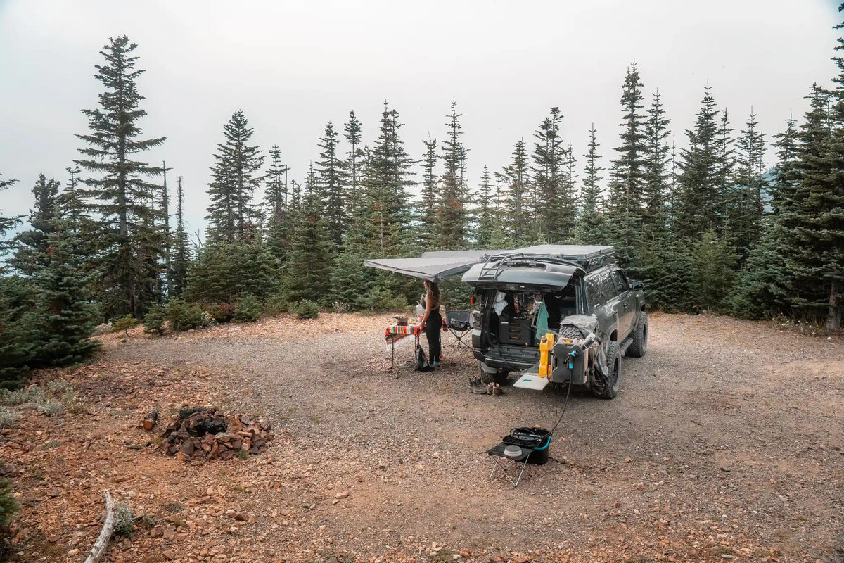 Freespirit Recreation 180° Awning V2 – Rooftop Tent Awning