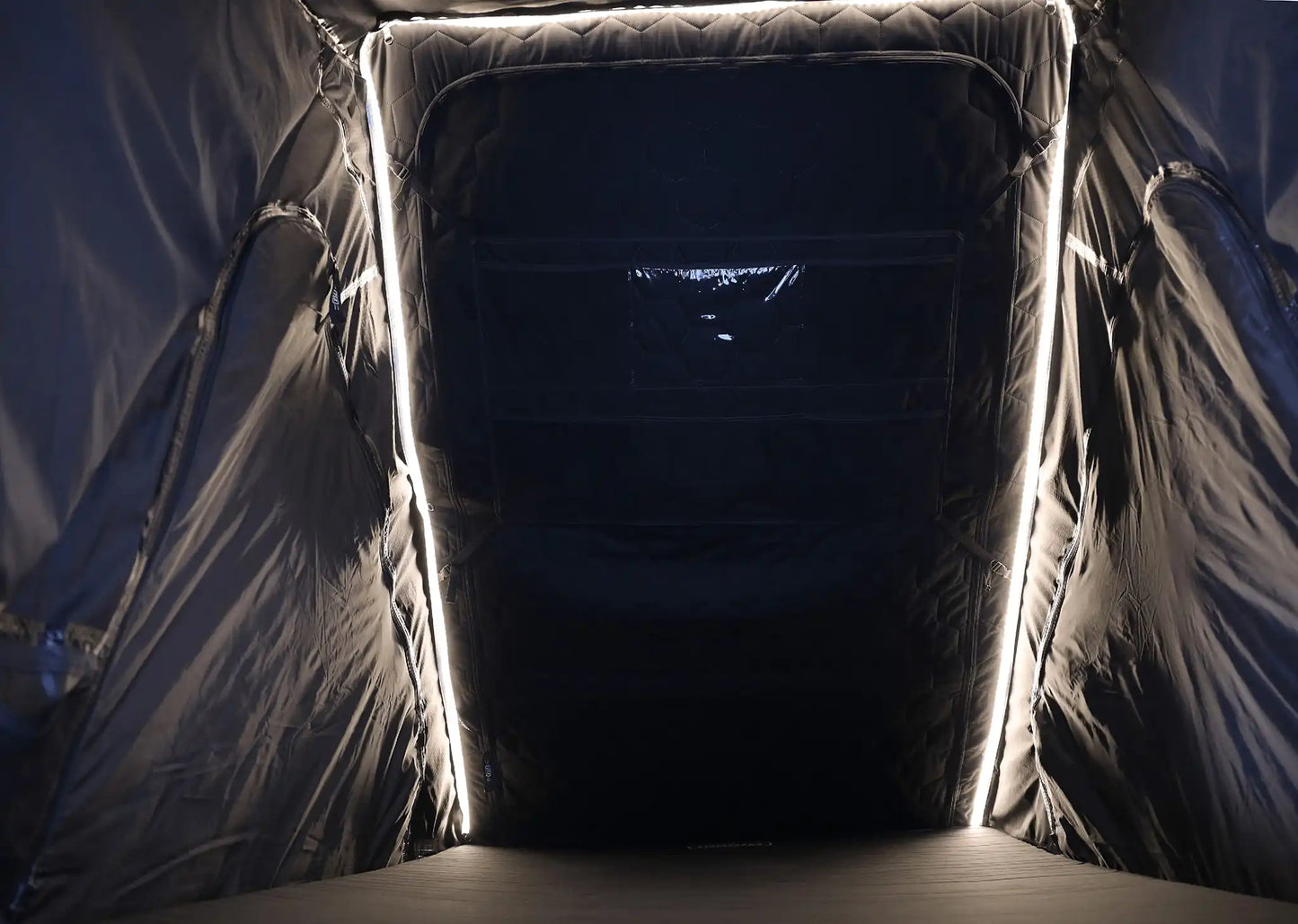 Aspen Lite Standard rooftop tent — Interior