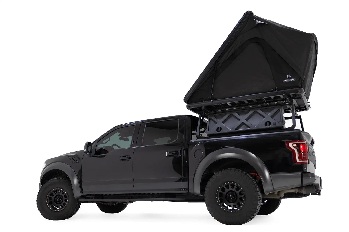 Aspen Lite XL rooftop tent — Installed