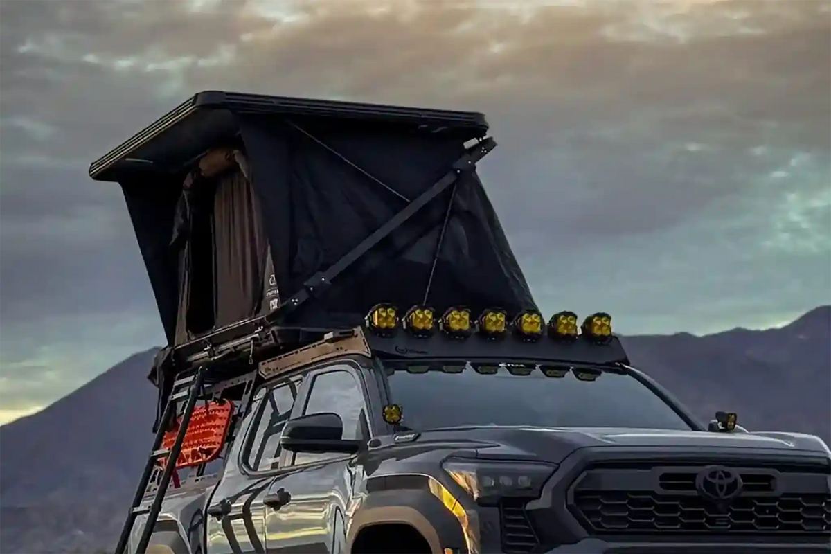 Evolution XL rooftop tent — Tacoma