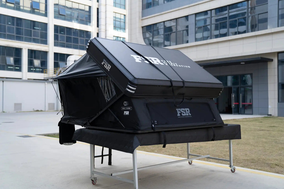 Kali King rooftop tent — Back side