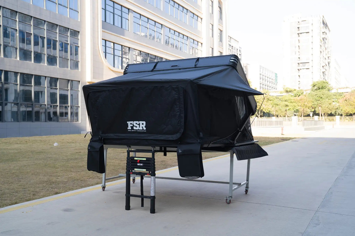 Kali King rooftop tent — Shoe storage and skirt