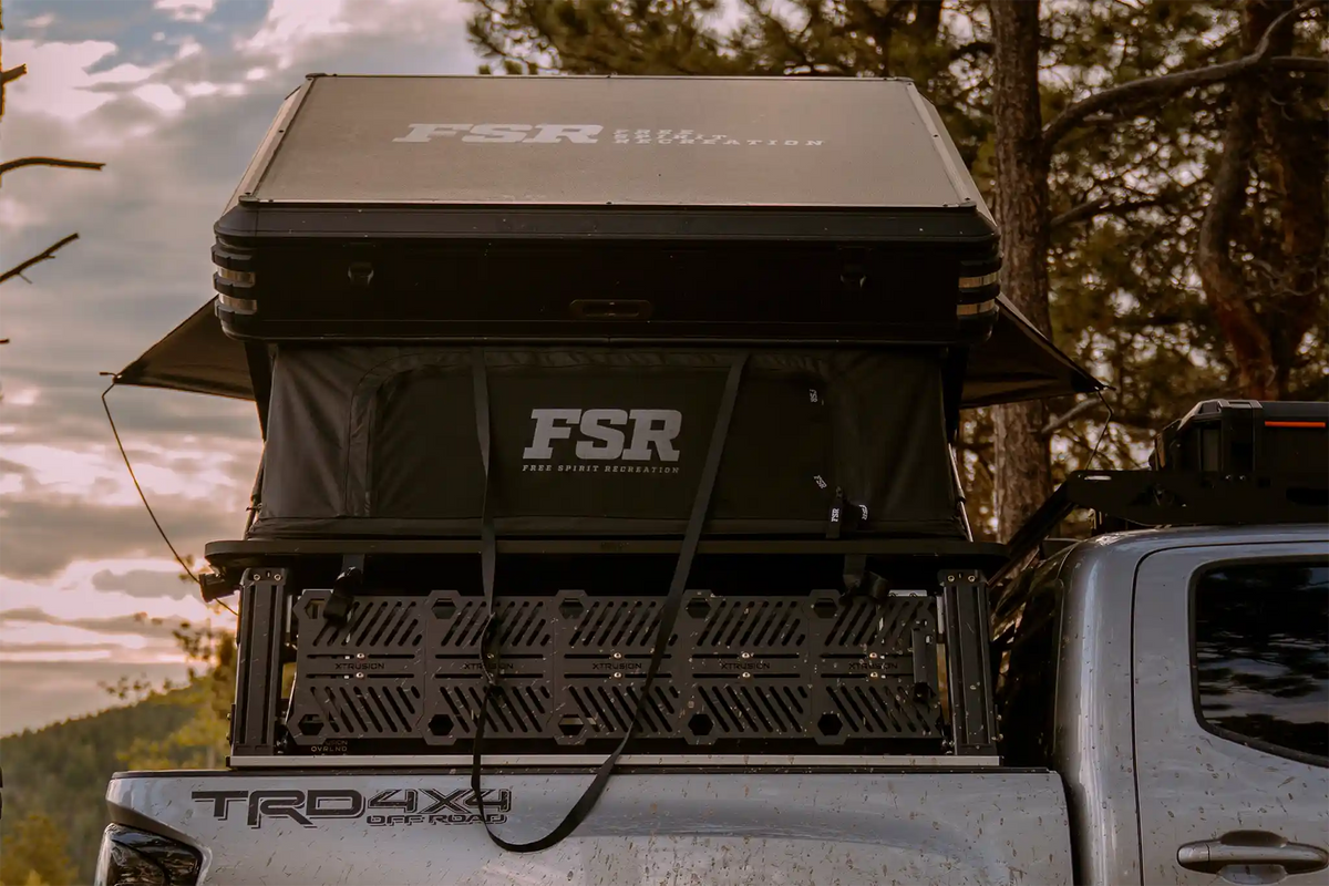 Kali rooftop tent — Installed rear