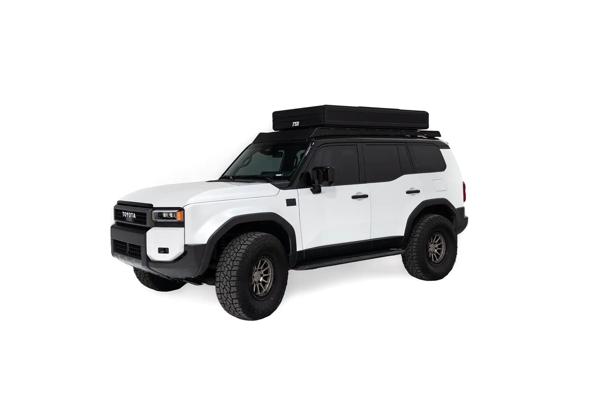 Nova King rooftop tent — Closed
