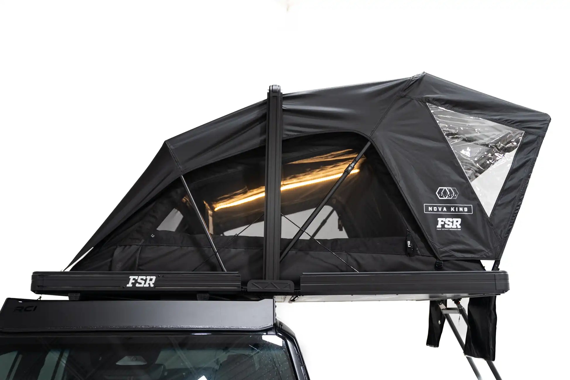 Nova King rooftop tent — Side