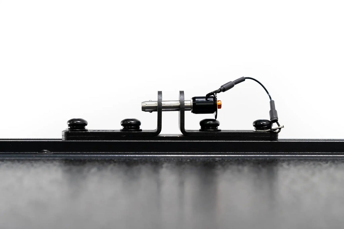 Nova Standard rooftop tent — Ladder pins